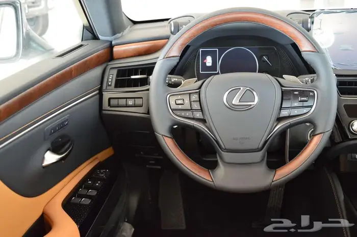 وارد اليحيى لكزس 3.5 لتر بنزين CCES350بانورما جلد جملي 2025 17