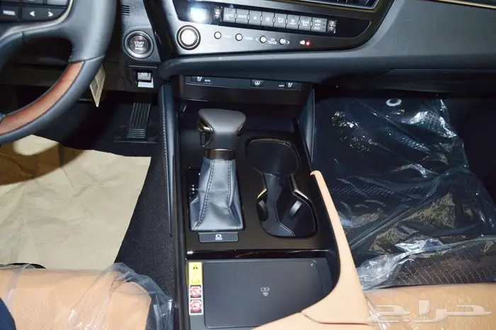 وارد اليحيى لكزس 3.5 لتر بنزين CCES350بانورما جلد جملي 2025 20