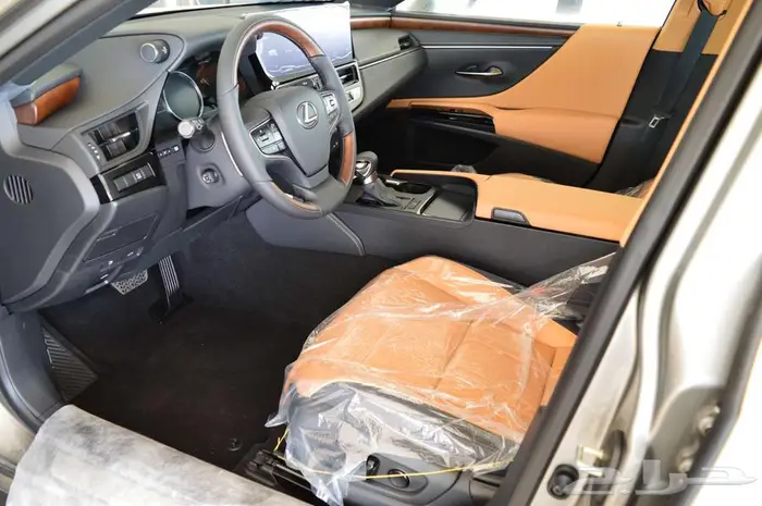 وارد اليحيى لكزس 3.5 لتر بنزين CCES350بانورما جلد جملي 2025 18