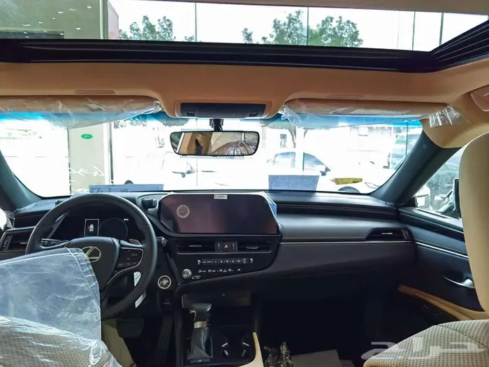 ليكزس ES 250 AA بنزين موديل 2025 12