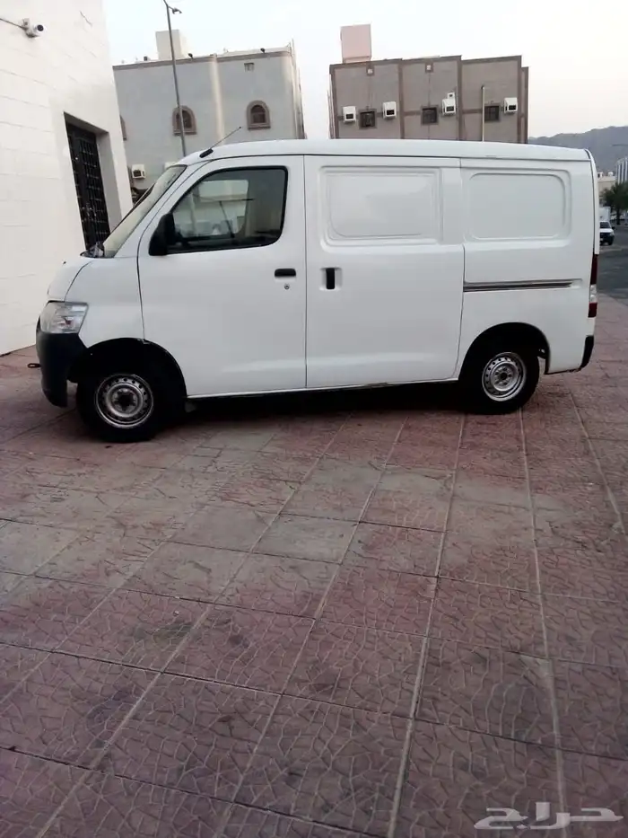 باصات بضاعة للايجار الشهري 4