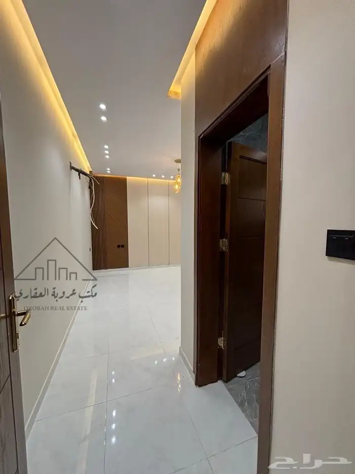 للبيع شقق دور ارضي وثاني وملحق حي الاخضر تبوك 580 الف 4
