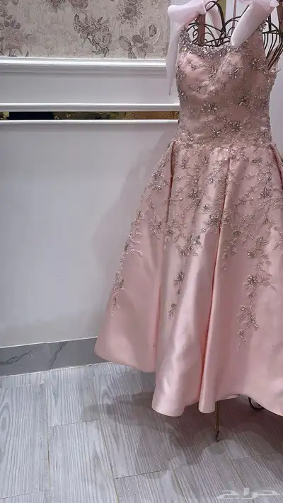 فستان مستعمل ونظيف ينلبس مقاس L m 1