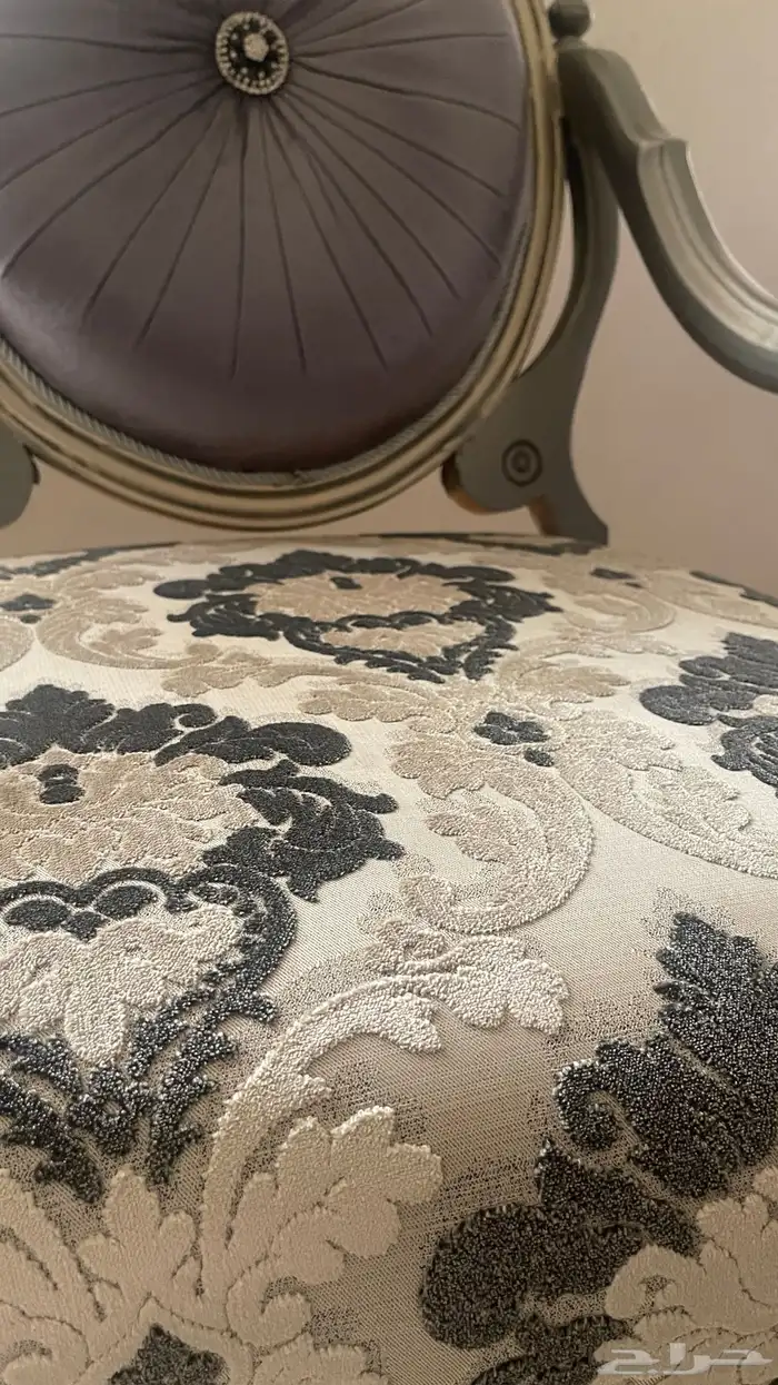 طقم كنب ملكي لمساحات كبيره استعمال جديد 8