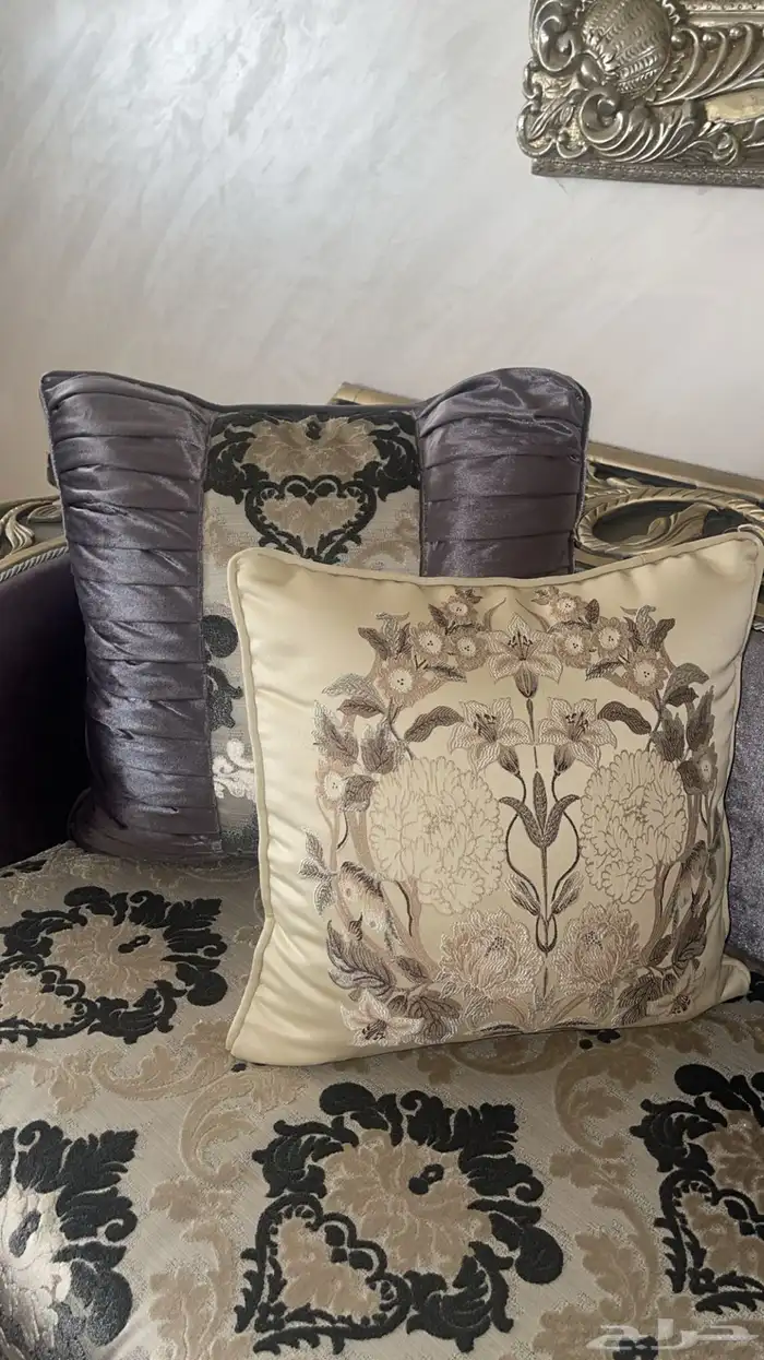 طقم كنب ملكي لمساحات كبيره استعمال جديد 10