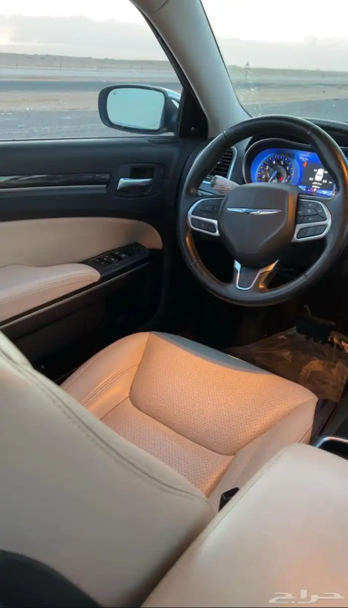 كرايزلر C300 ليمتد 2