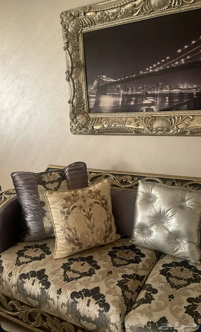 طقم كنب ملكي لمساحات كبيره استعمال جديد 1