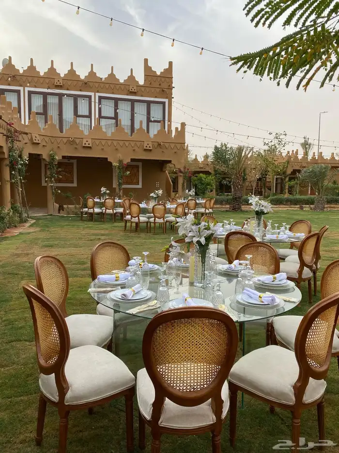 تاجير طاولات طعام تنسيق طاولات 3