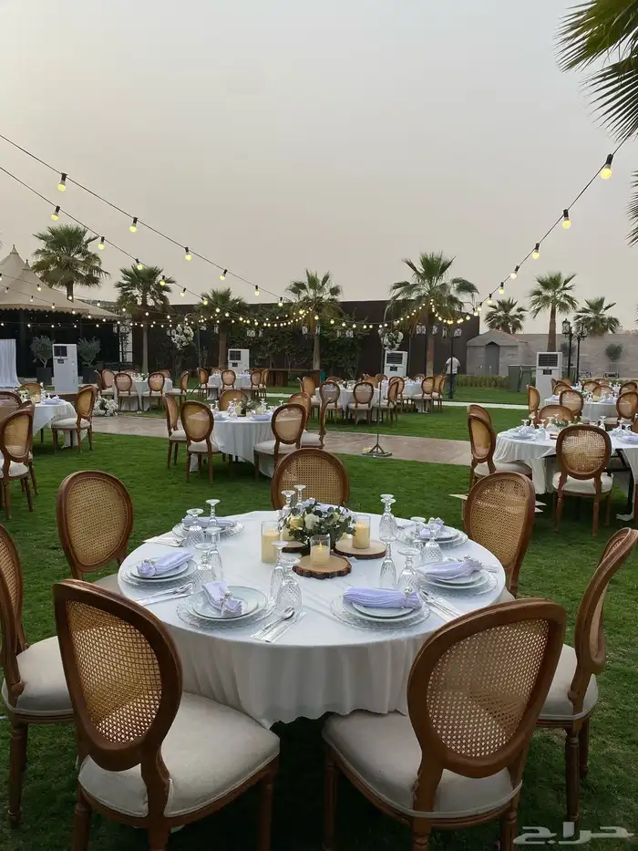 تاجير طاولات طعام تنسيق طاولات 1