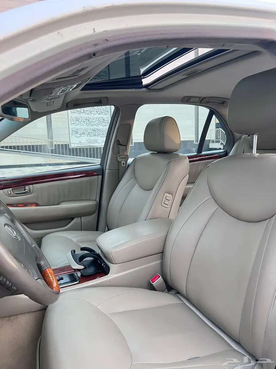 لكزس LS430 - 2002 16