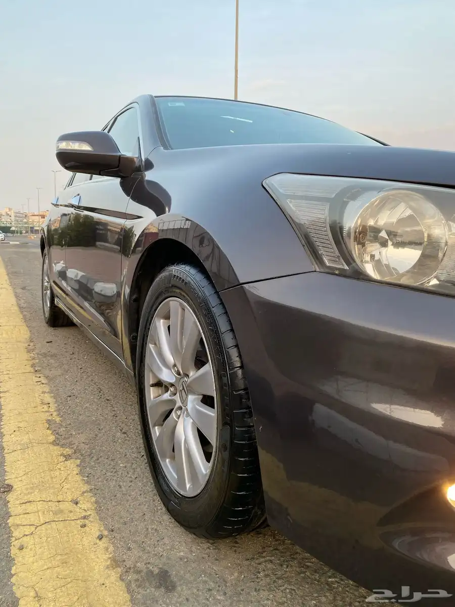 للبيع هوندا اكورد 2012 2