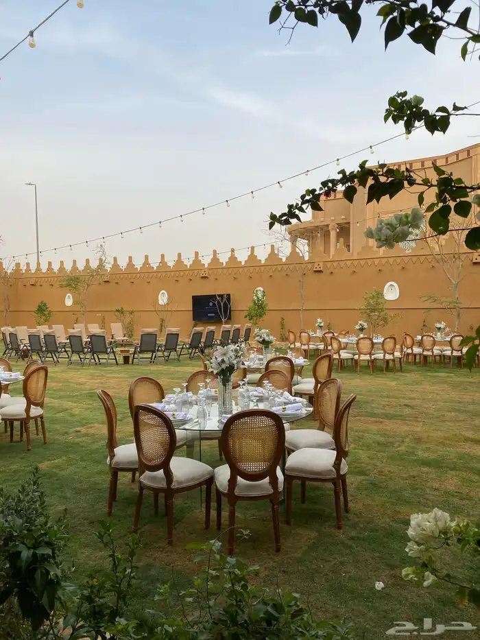 تاجير طاولات طعام تنسيق طاولات 2