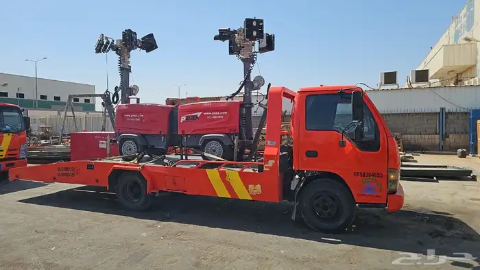 سطحة شرق الرياض   نقل سيارات ومعدات 2