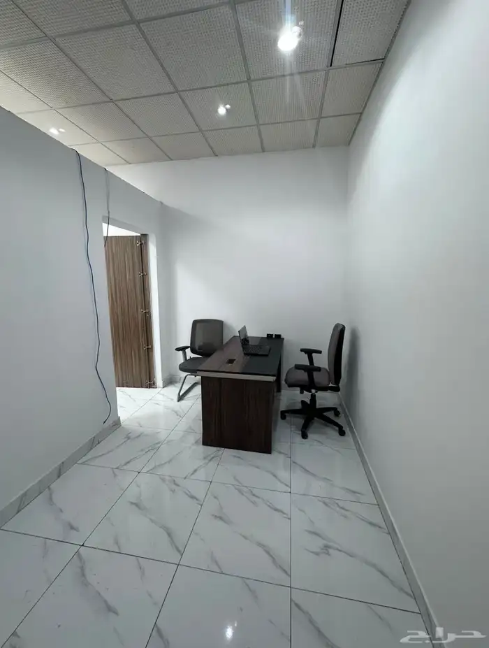 مؤسسةللبيع خدمات لوجستيه وسيط شحن مكتمل التراخيص ومكتب جهاز 3
