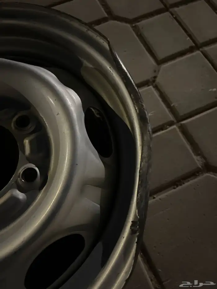 جنط ددسن للبيع يركب عل موديل من 2004 الى 2016 30 ريال 1