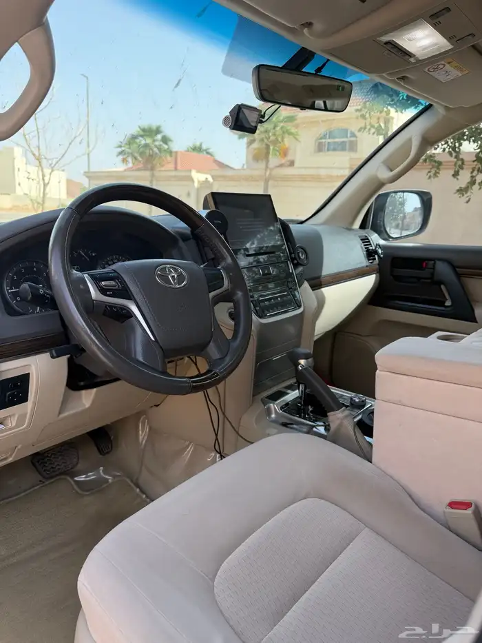 لاند كروزر GXR 6V فل 2