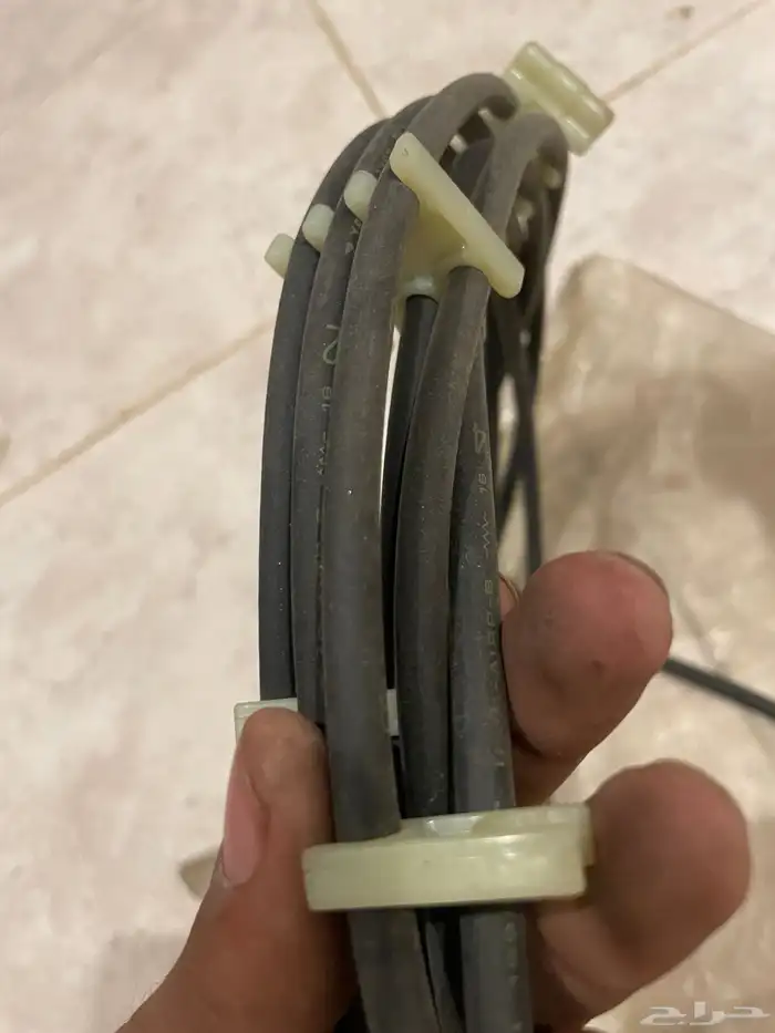 قطع غيار نيسان ددسن قديم بلاتين 2