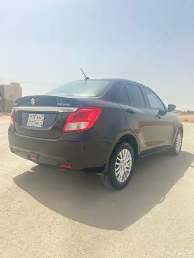 سوزوكي ديزاير 2020 اسود 2