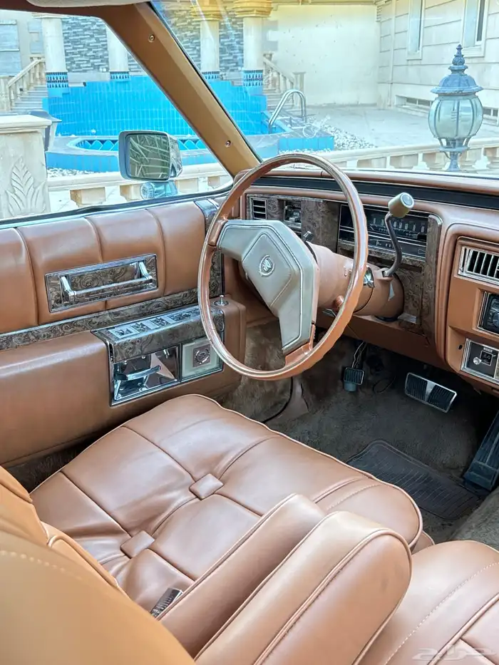 للبيع كادليك فليتوود موديل1979 مخزن 26