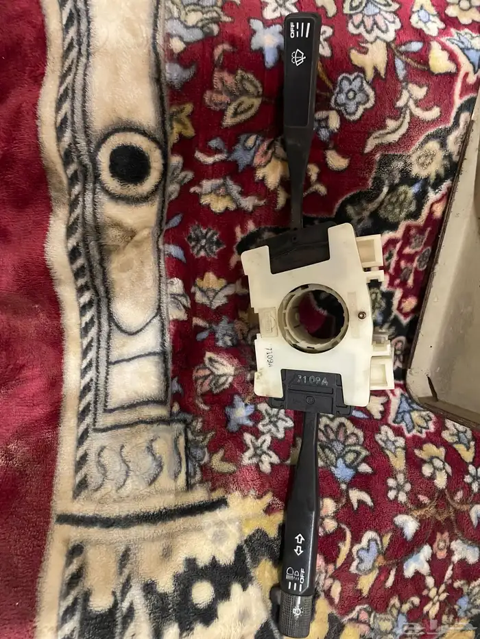 قطع غيار نيسان ددسن قديم بلاتين 13