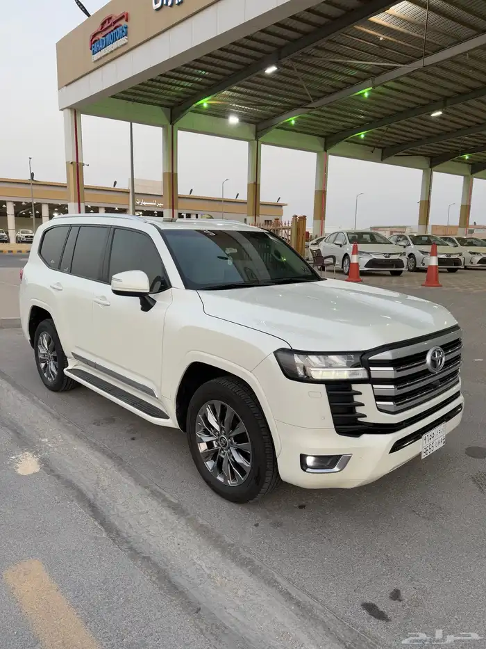 جكسار 2023 بنزين L4 سعودي وكاله ( تم البييع ) 12