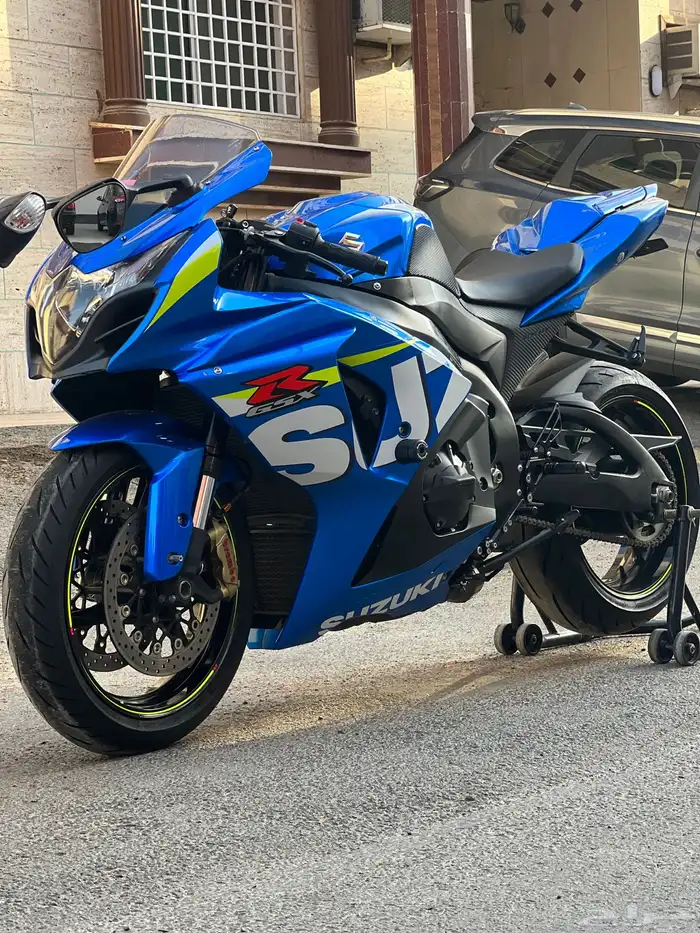 للبيع سوزوكي GSXR1000 موديل 2015 2