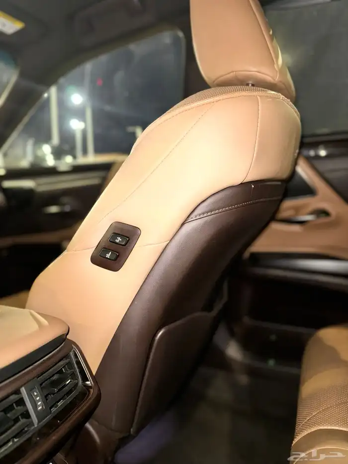 لكزس es300h فل كامل HH 2019 25