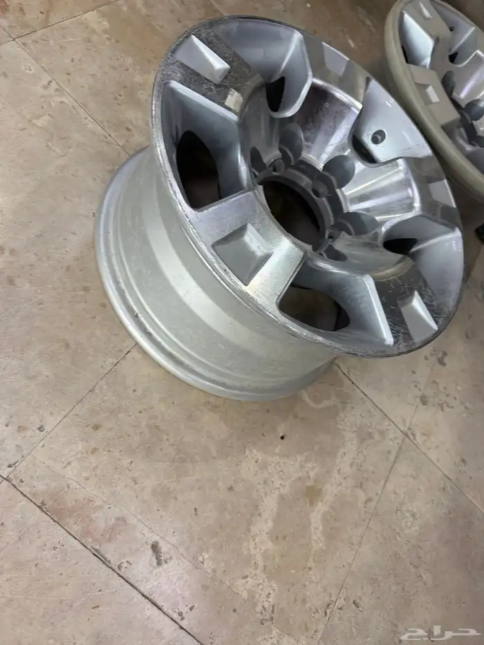 جنوط نيسان جديد مقاس 15 2