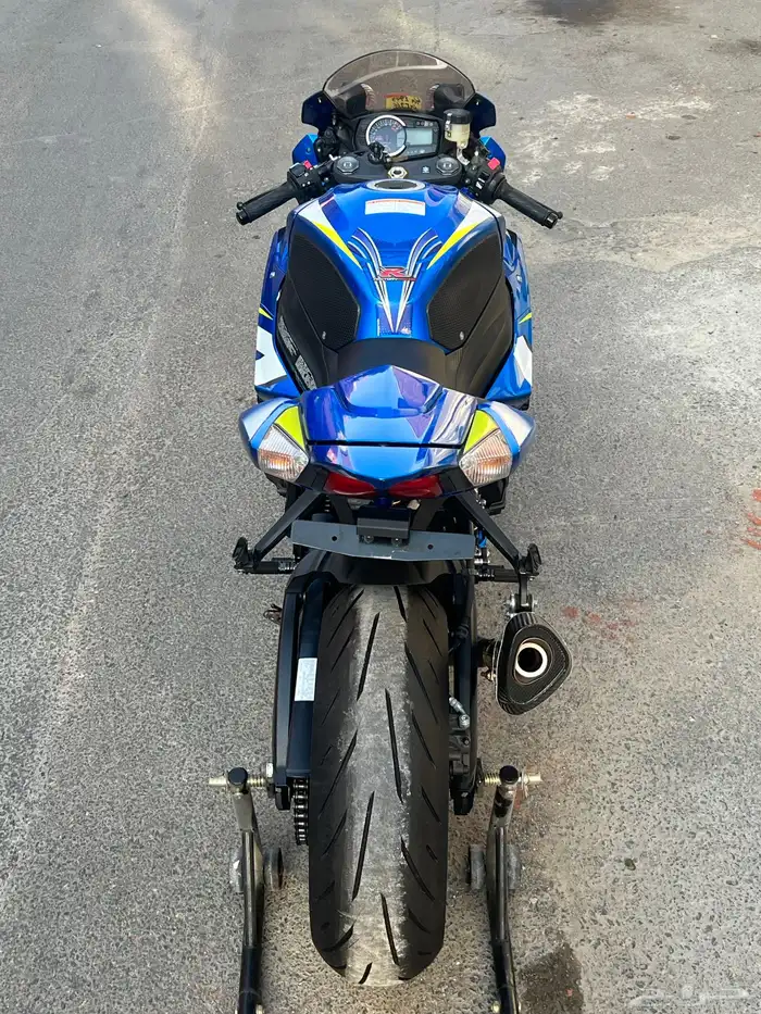 للبيع سوزوكي GSXR1000 موديل 2015 6