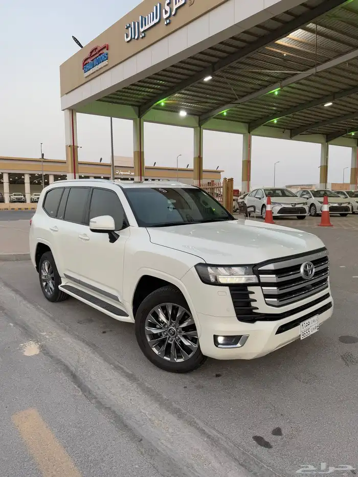 جكسار 2023 بنزين L4 سعودي وكاله ( تم البييع ) 9
