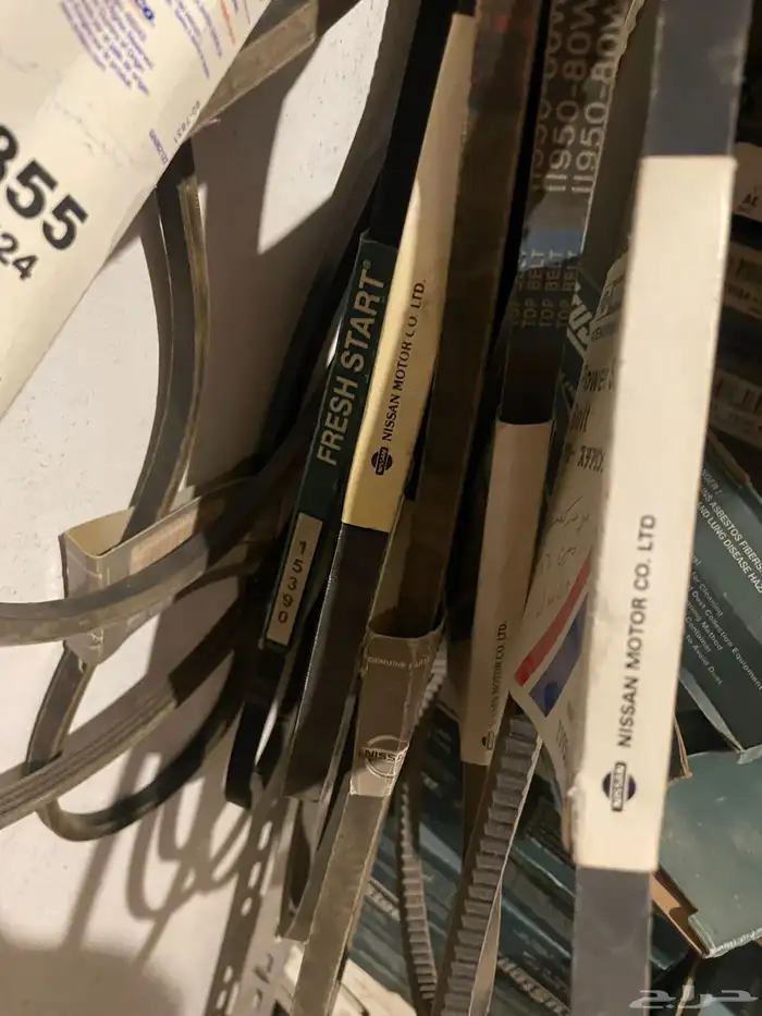 قطع غيار نيسان ددسن قديم بلاتين 0