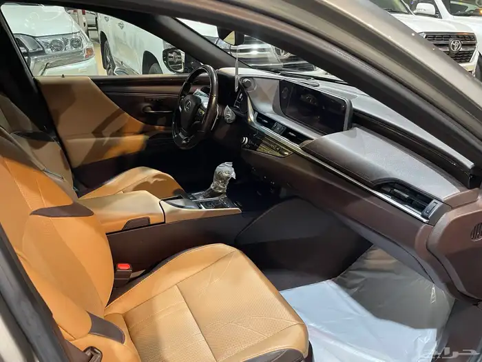 لكزس ES350 2021 7