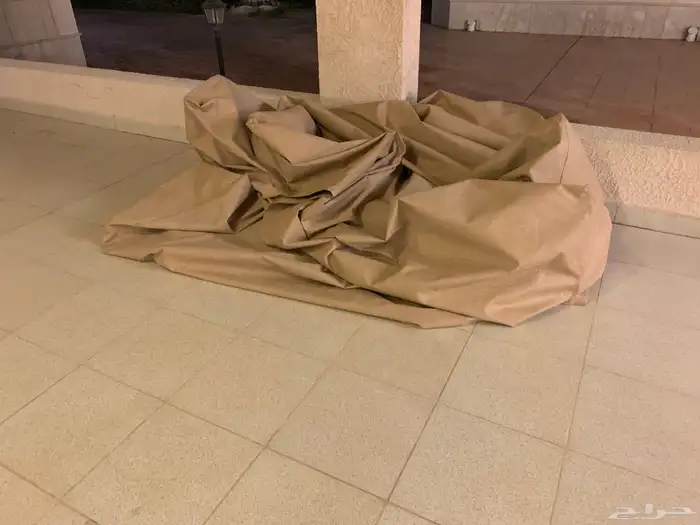 كراسي حجازية بعجلات نظيفة جدا مع اغطيتهم 1