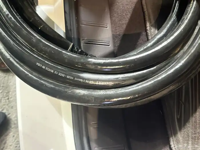 Used Hydraulic Hoses for Sale 9