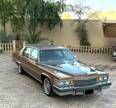 للبيع كادليك فليتوود موديل1979 مخزن index