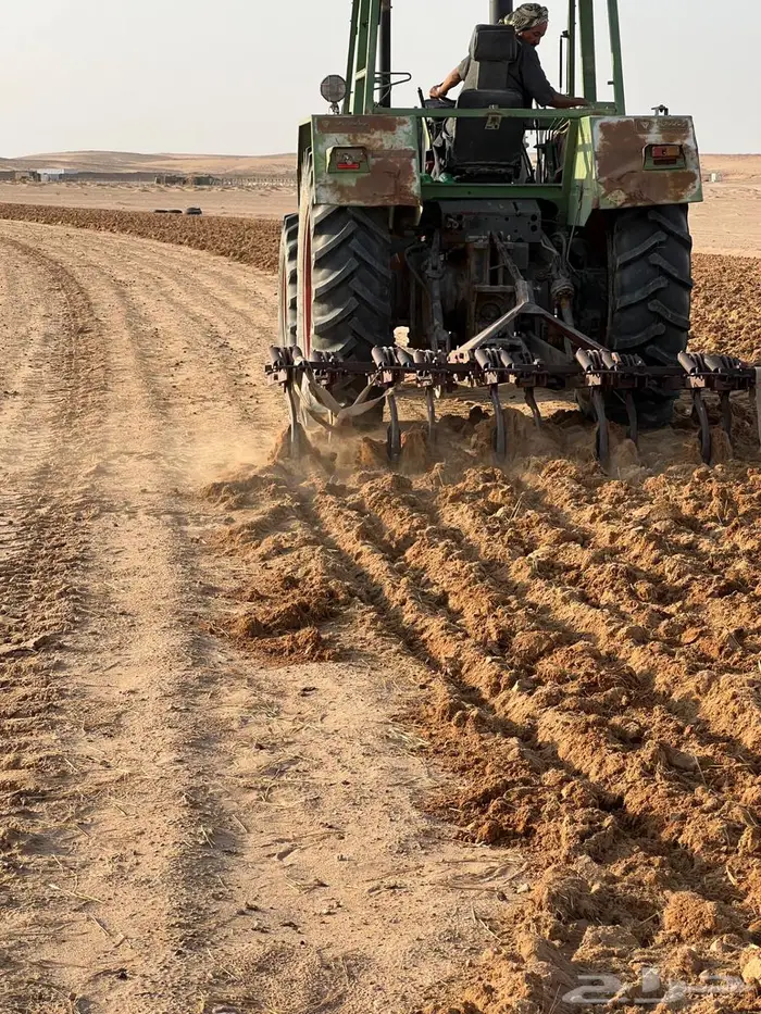 حراثه فنت 611 وبذارة جوندير للبيع 0