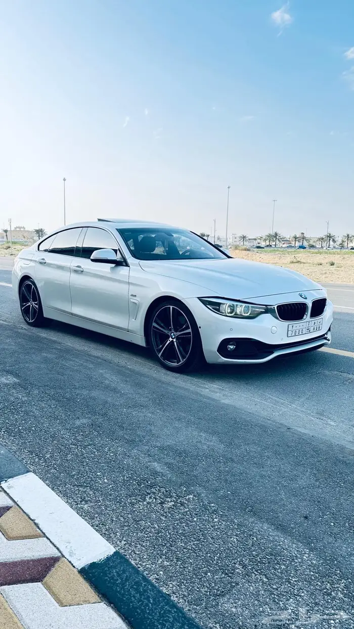للبيع بي ام دبليو الفئة الرابعه 430i الموديل 2018 5