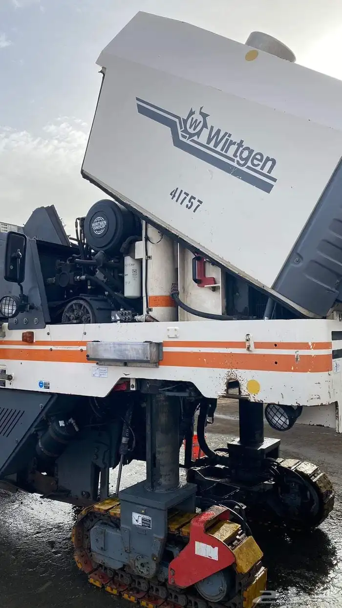 wirtgen W150 قاشطة 10