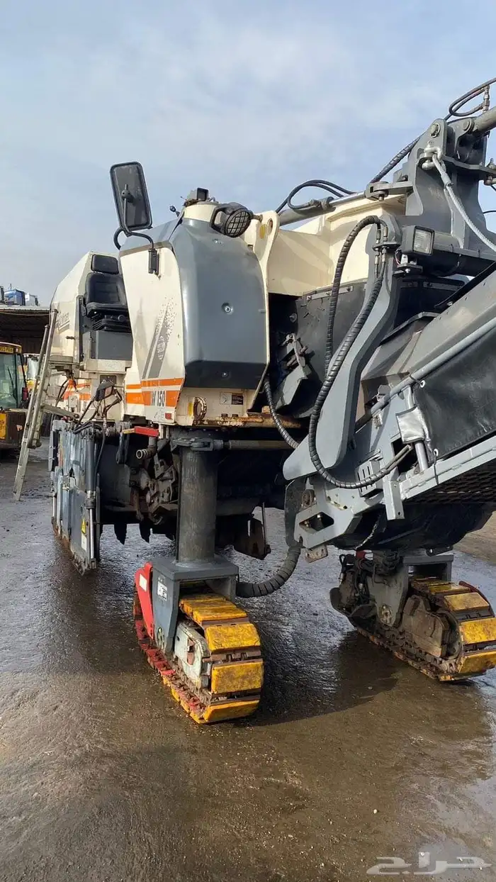 wirtgen W150 قاشطة 9