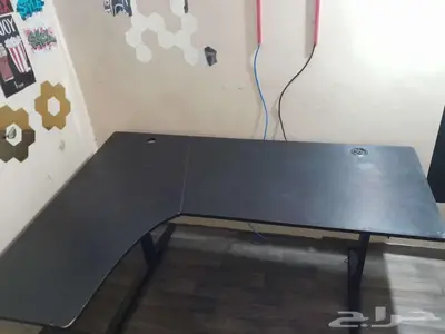 طاولة قيمنق 4