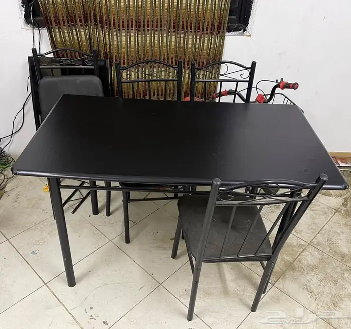 طاولة طعام وارفف اطباق 0