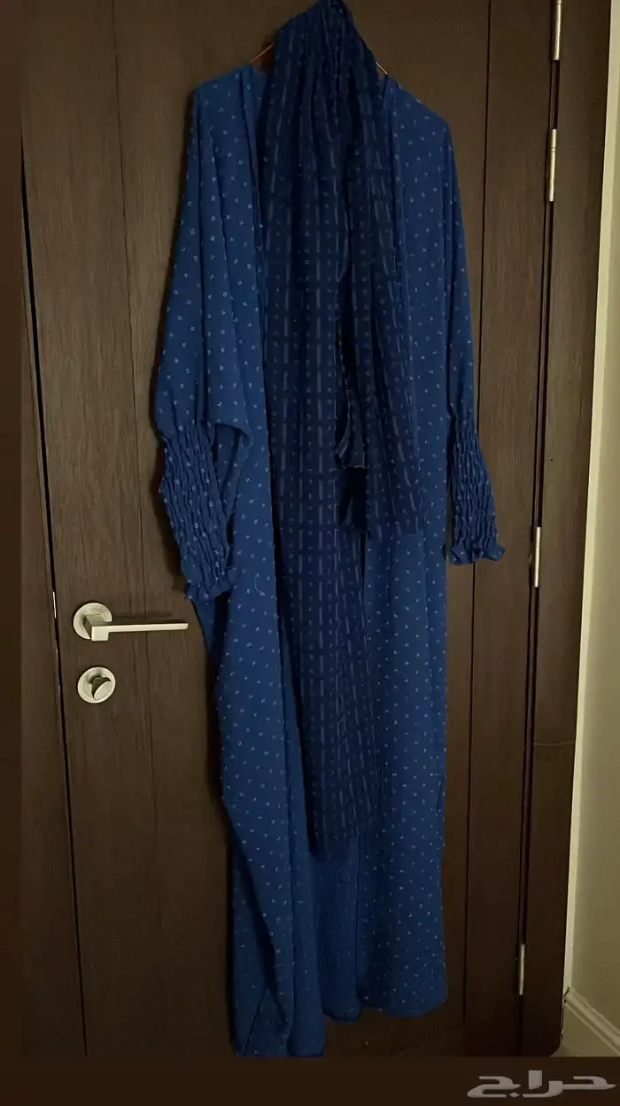 عباية نيلية مقاس 56 0