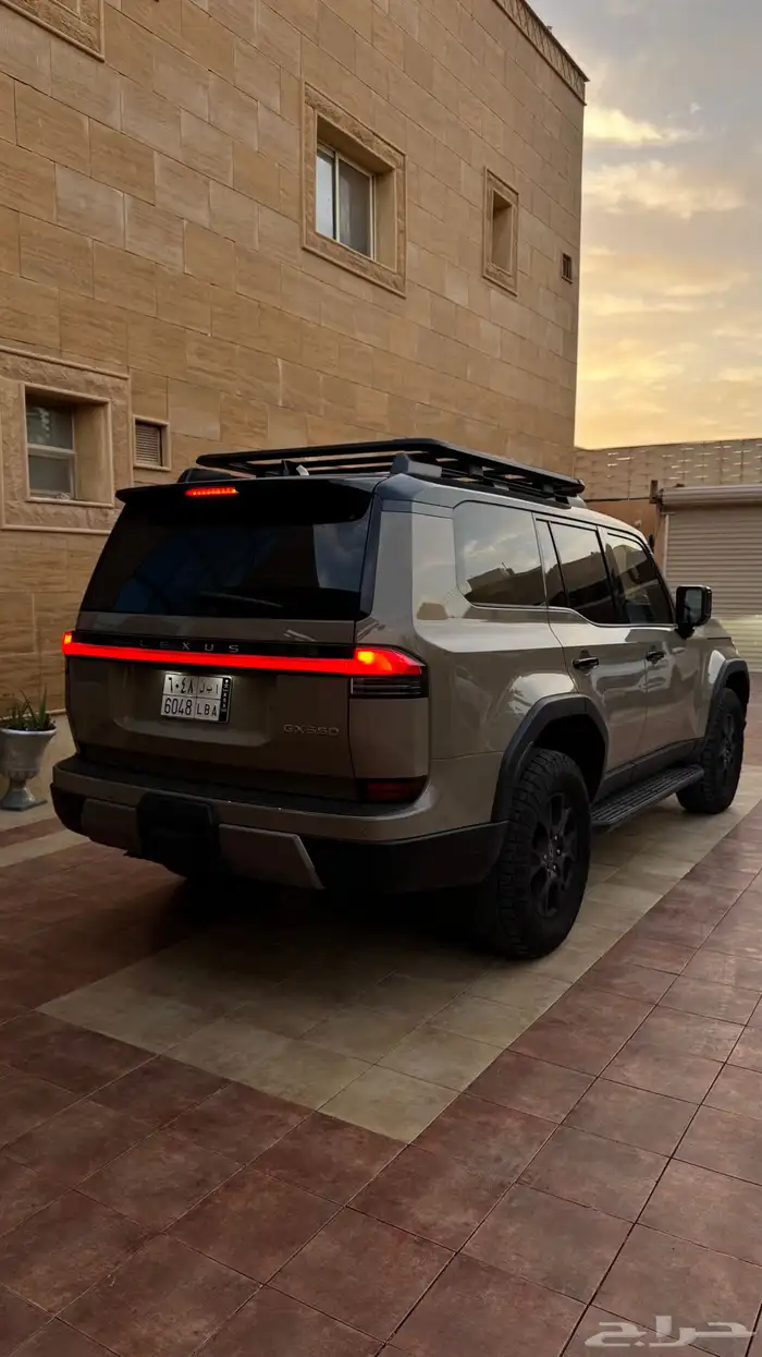 لكزس GX 550 فئة Overtrail   في الرياض 3