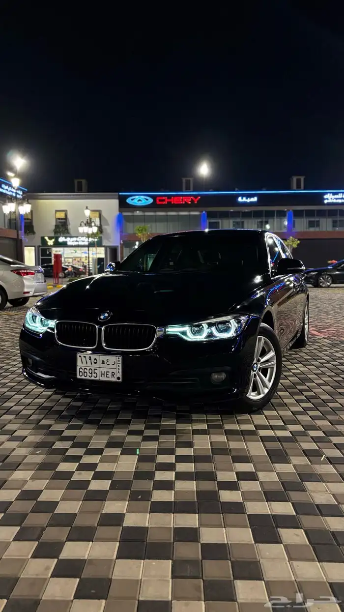2018 bmw 320i بي ام دبليو 13