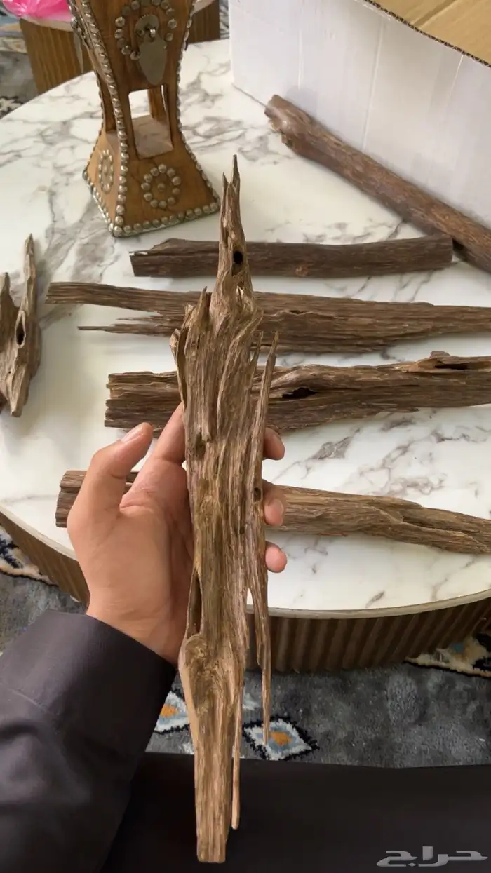 عود هندي طبيعي كسر كبيرة 0