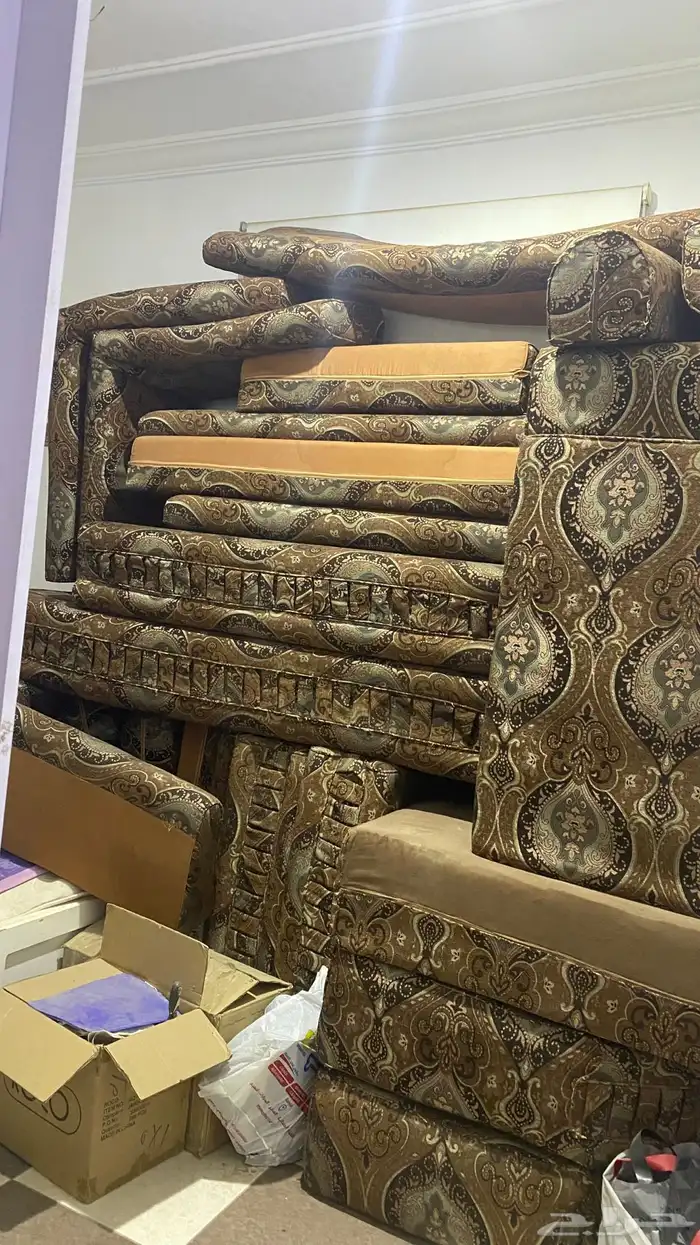 طقم كنب وبطرمة البيع 2