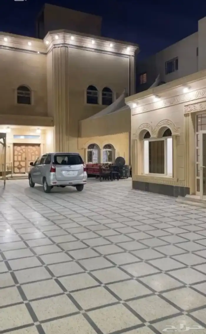 فيلا للبيع في حي الجنادرية مخطط ابن باز موقع مميز مساحة 943 4