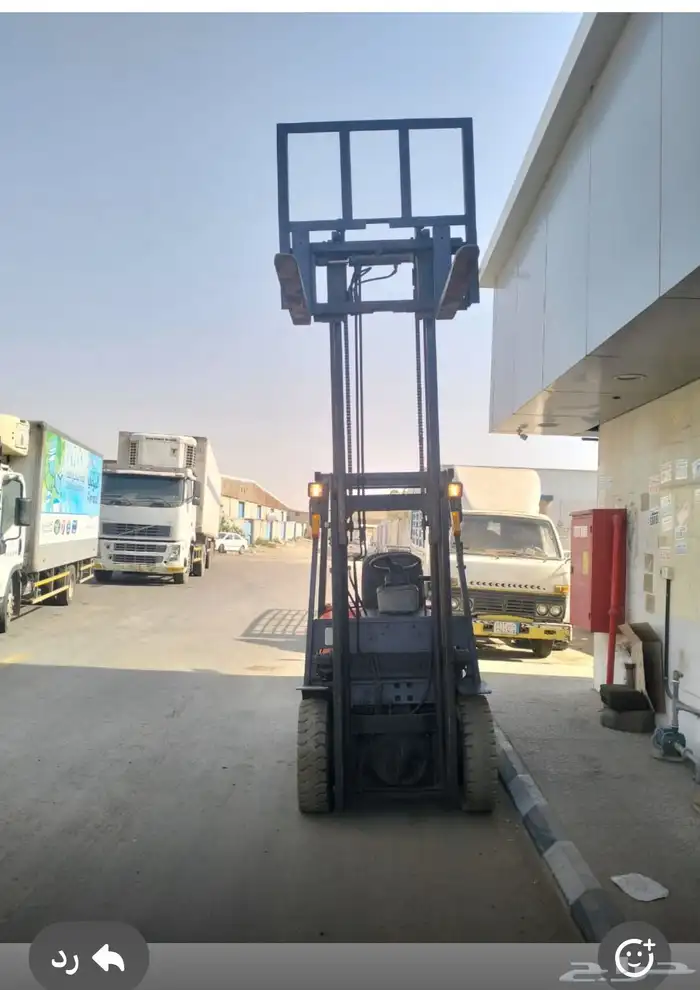 رافعه للبيع ديزل 2.5 طن م 97 ثلاث محاور 4