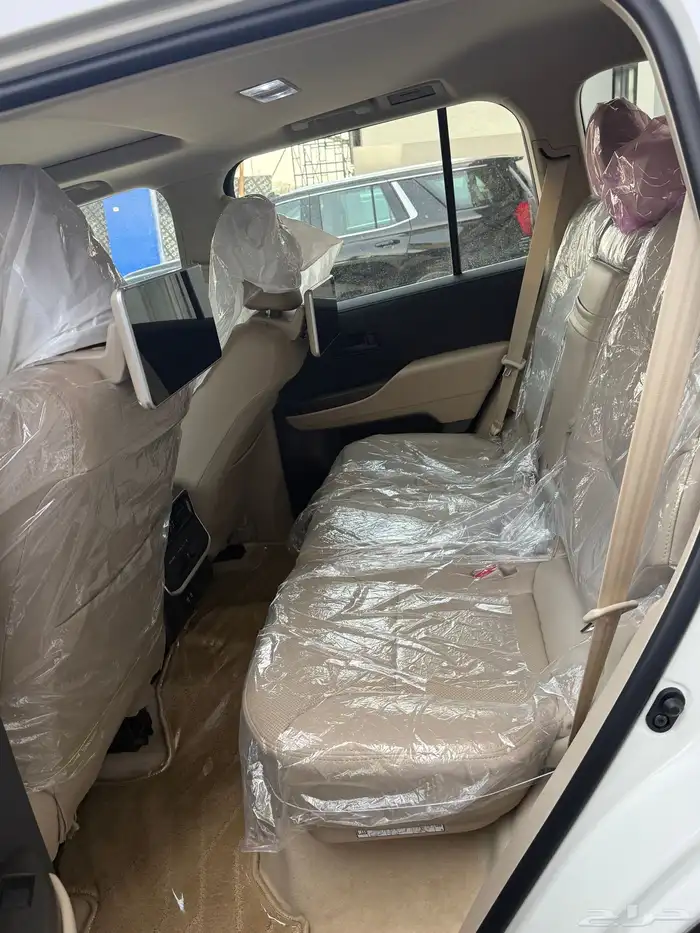 الاندكروزر للايجار مكتب تأجير سيارات 6