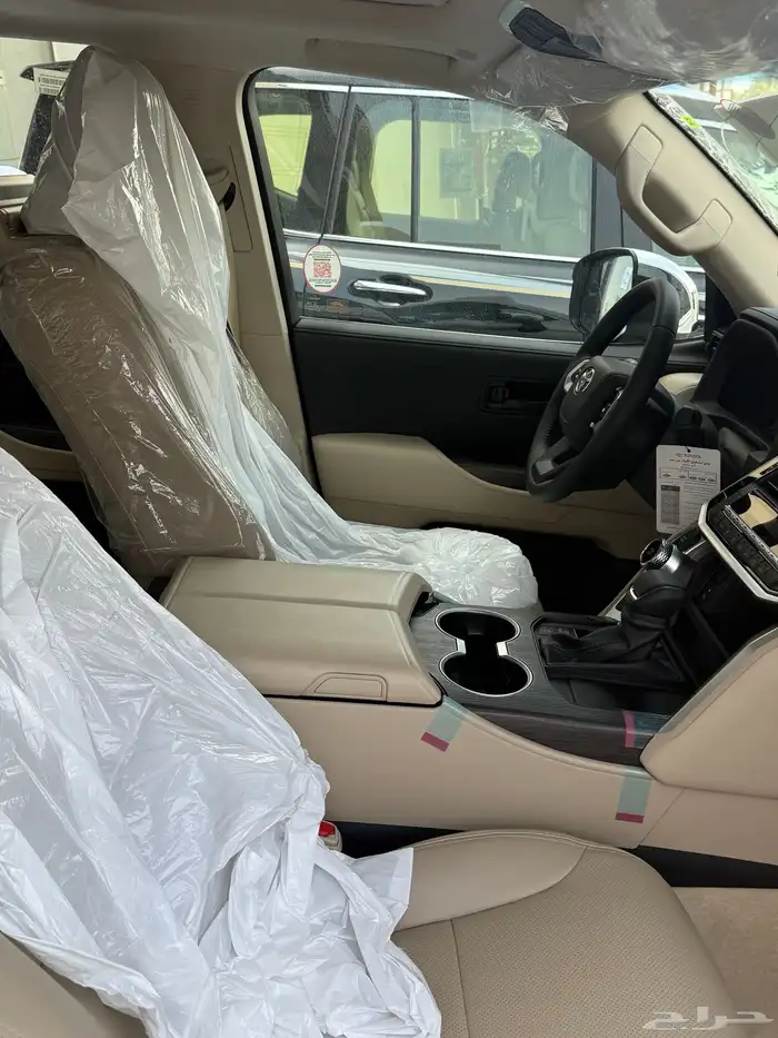 الاندكروزر للايجار مكتب تأجير سيارات 8